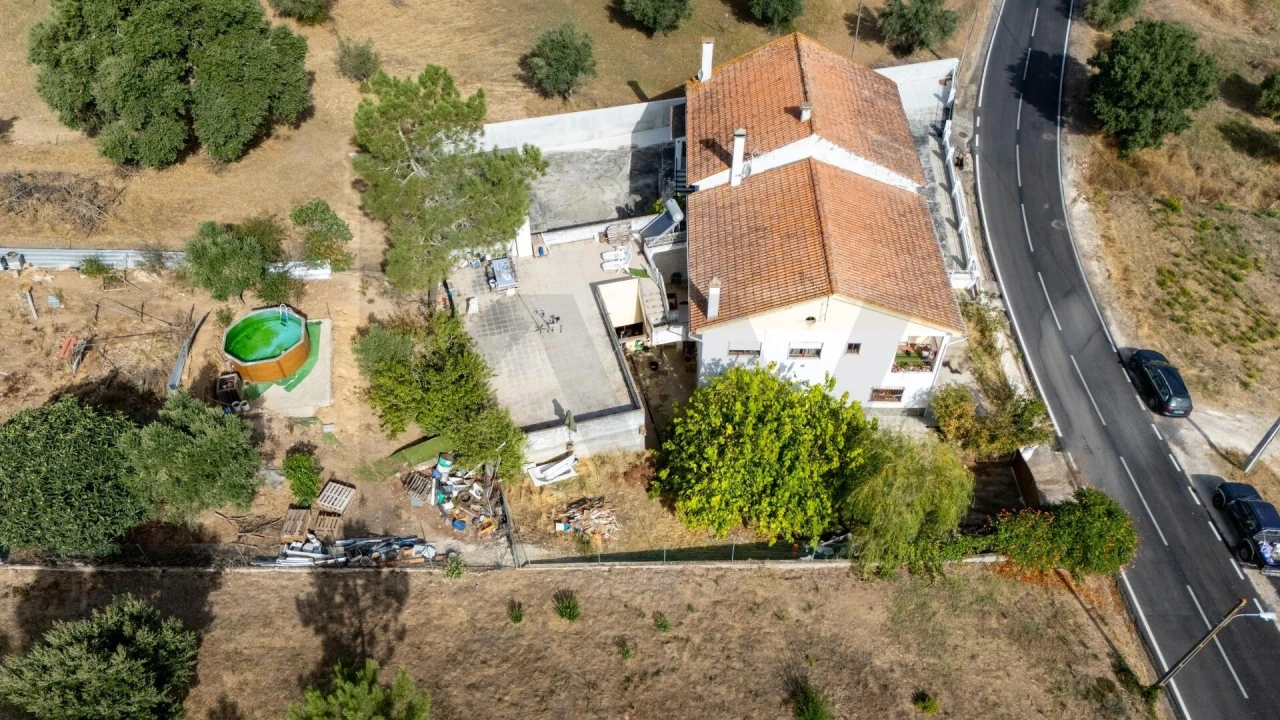 Moradia T3 para Venda em Arneiro das Milhariças Foto 9