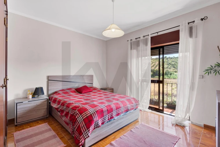 Moradia T3 para Venda em Arneiro das Milhariças Foto 28