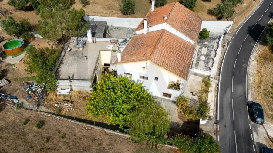 Moradia T3 para Venda em Arneiro das Milhariças Foto 8