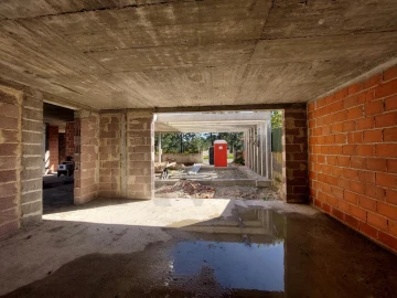 Moradia T4 para Venda em Charneca de Caparica e Sobreda