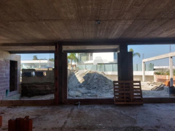 Moradia T4 para Venda em Charneca de Caparica e Sobreda