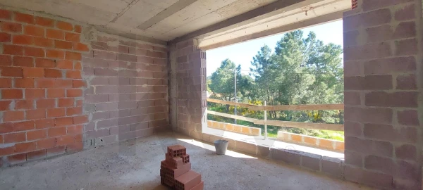 Moradia T4 para Venda em Charneca de Caparica e Sobreda