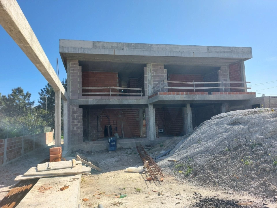 Moradia T4 para Venda em Charneca de Caparica e Sobreda Foto 9