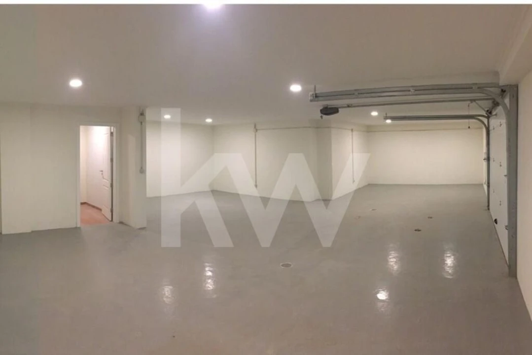Moradia T4 para Venda em Agualva e Mira-Sintra Foto 35