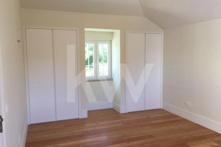 Moradia T4 para Venda em Agualva e Mira-Sintra Foto 32