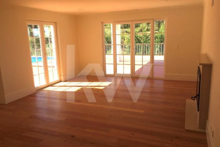 Moradia T4 para Venda em Agualva e Mira-Sintra Foto 10