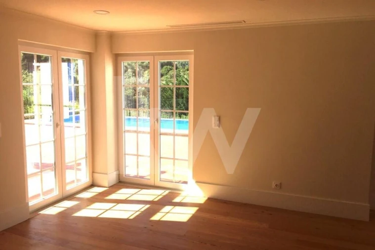 Moradia T4 para Venda em Agualva e Mira-Sintra Foto 12