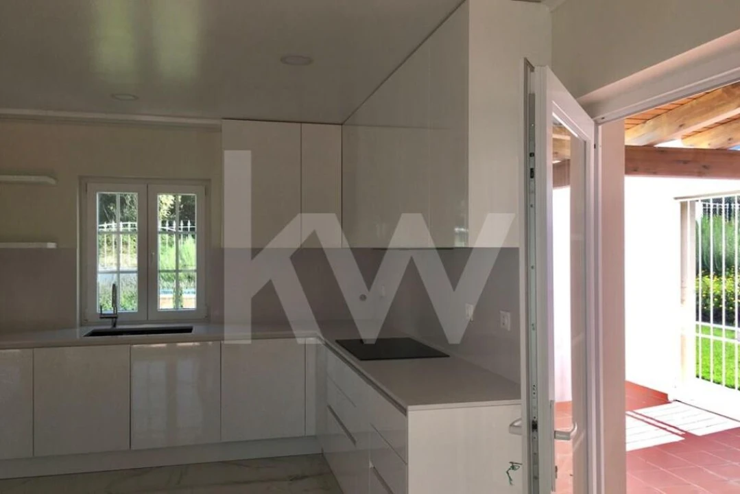 Moradia T4 para Venda em Agualva e Mira-Sintra Foto 17