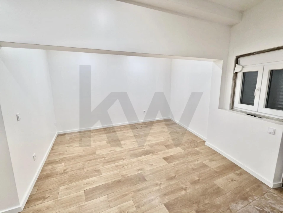 Moradia T6 para Venda em São Domingos de Rana Foto 44