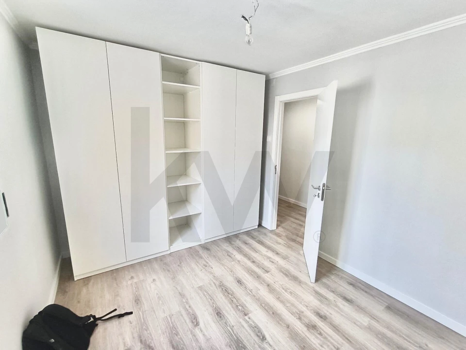 Moradia T6 para Venda em São Domingos de Rana Foto 9