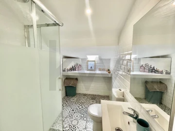 Moradia T6 para Venda em São Domingos de Rana