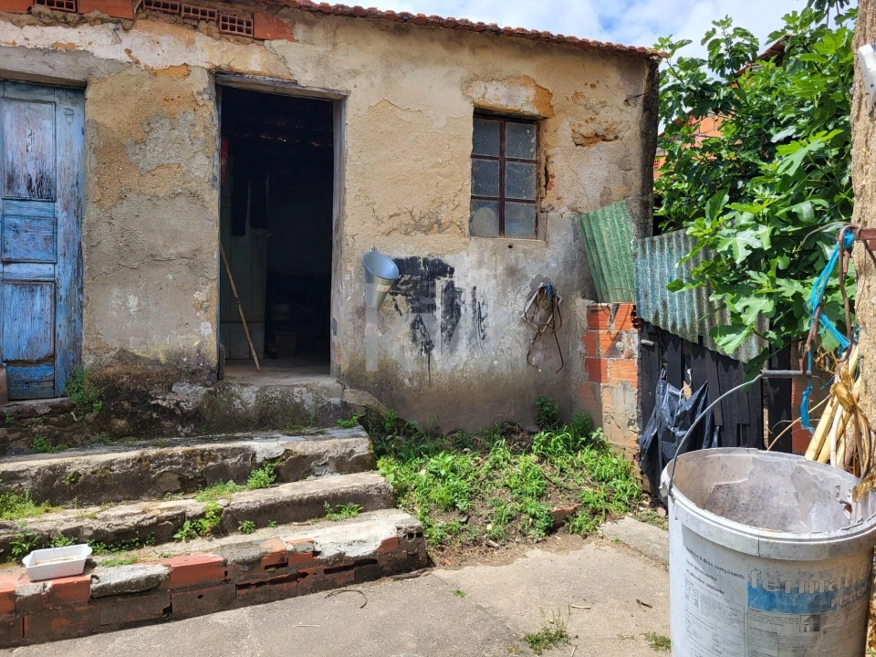 Terreno para Venda em Barrô e Aguada de Baixo Foto 8