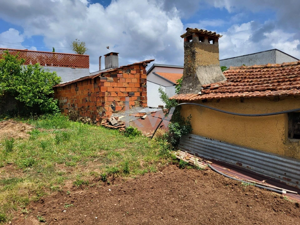 Terreno para Venda em Barrô e Aguada de Baixo Foto 30