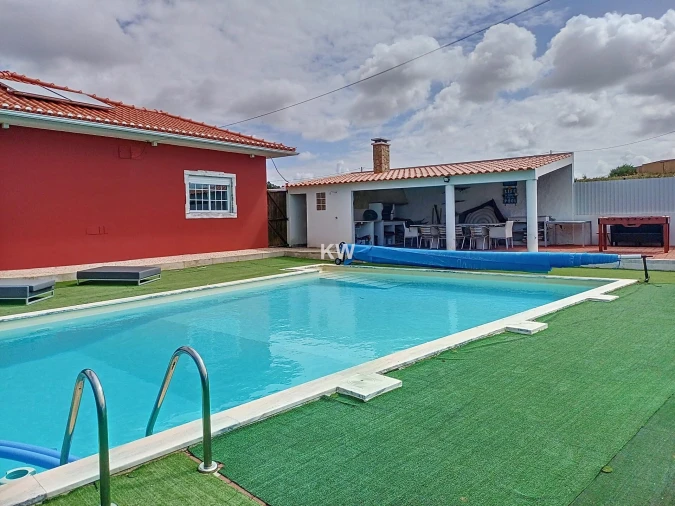 Moradia T4 para Venda em Lourinhã e Atalaia Foto 2