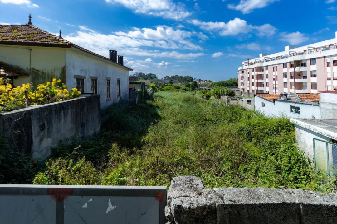 Terreno para Venda em Gulpilhares e Valadares Foto 2