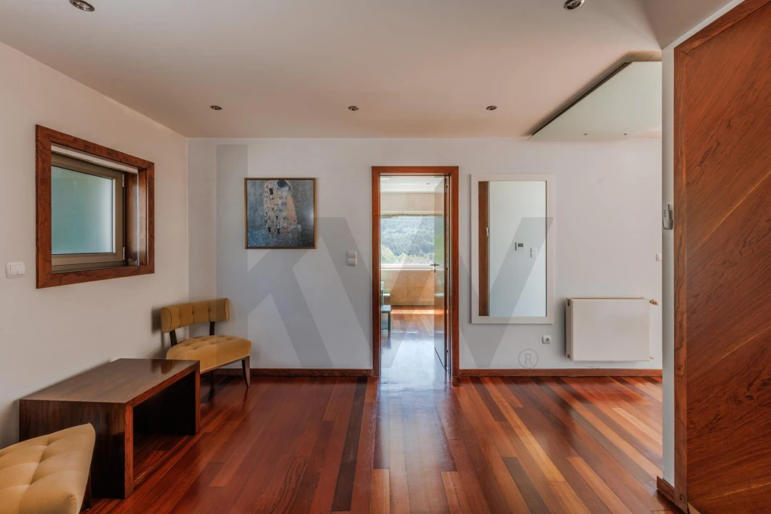 Moradia T5 para Venda em Abragão Foto 37