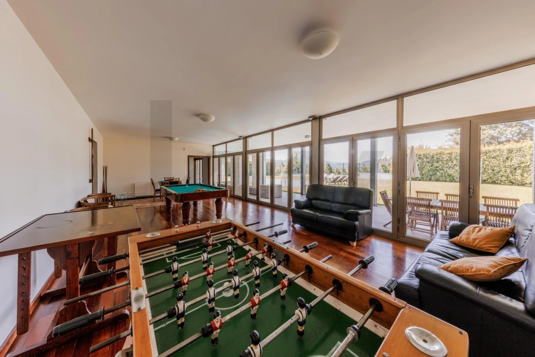 Moradia T5 para Venda em Abragão Foto 58