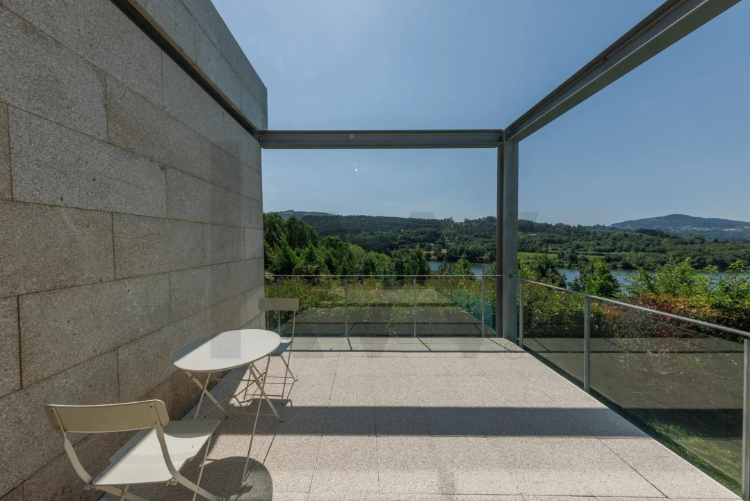 Moradia T5 para Venda em Abragão Foto 44