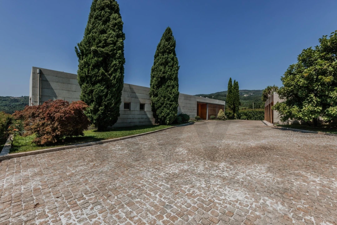 Moradia T5 para Venda em Abragão Foto 55