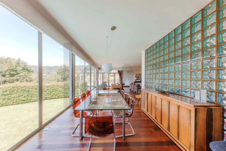 Moradia T5 para Venda em Abragão Foto 19