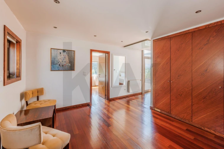 Moradia T5 para Venda em Abragão Foto 36