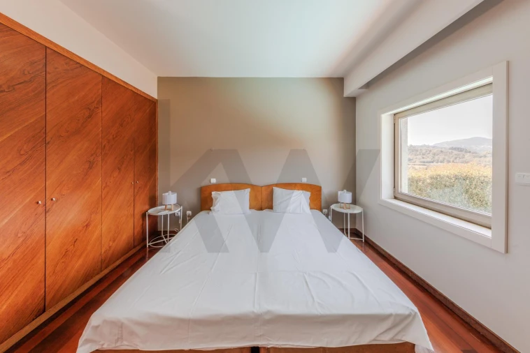 Moradia T5 para Venda em Abragão Foto 35