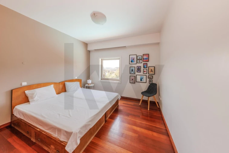 Moradia T5 para Venda em Abragão Foto 33