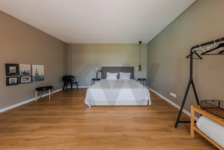 Moradia T5 para Venda em Abragão Foto 63