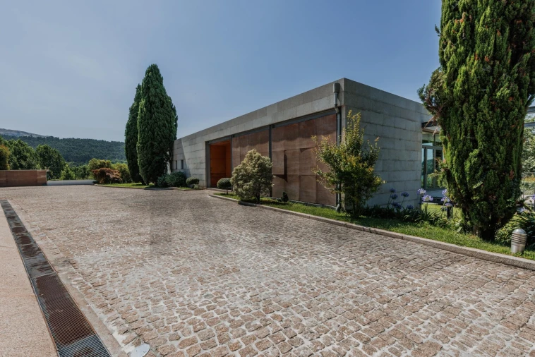 Moradia T5 para Venda em Abragão Foto 52