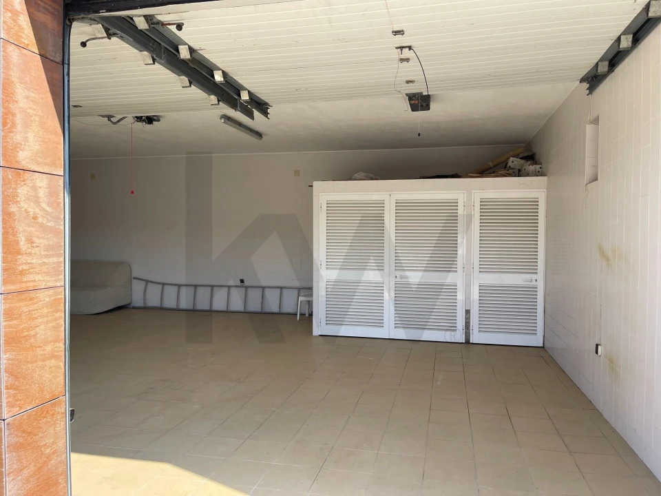 Moradia T5 para Venda em Abragão Foto 65