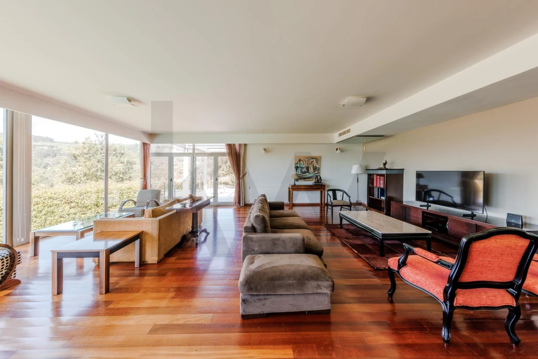 Moradia T5 para Venda em Abragão Foto 9