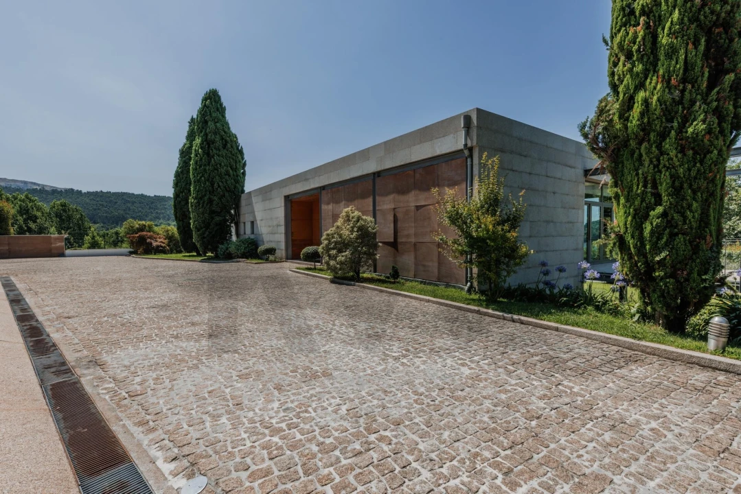 Moradia T5 para Venda em Abragão Foto 52