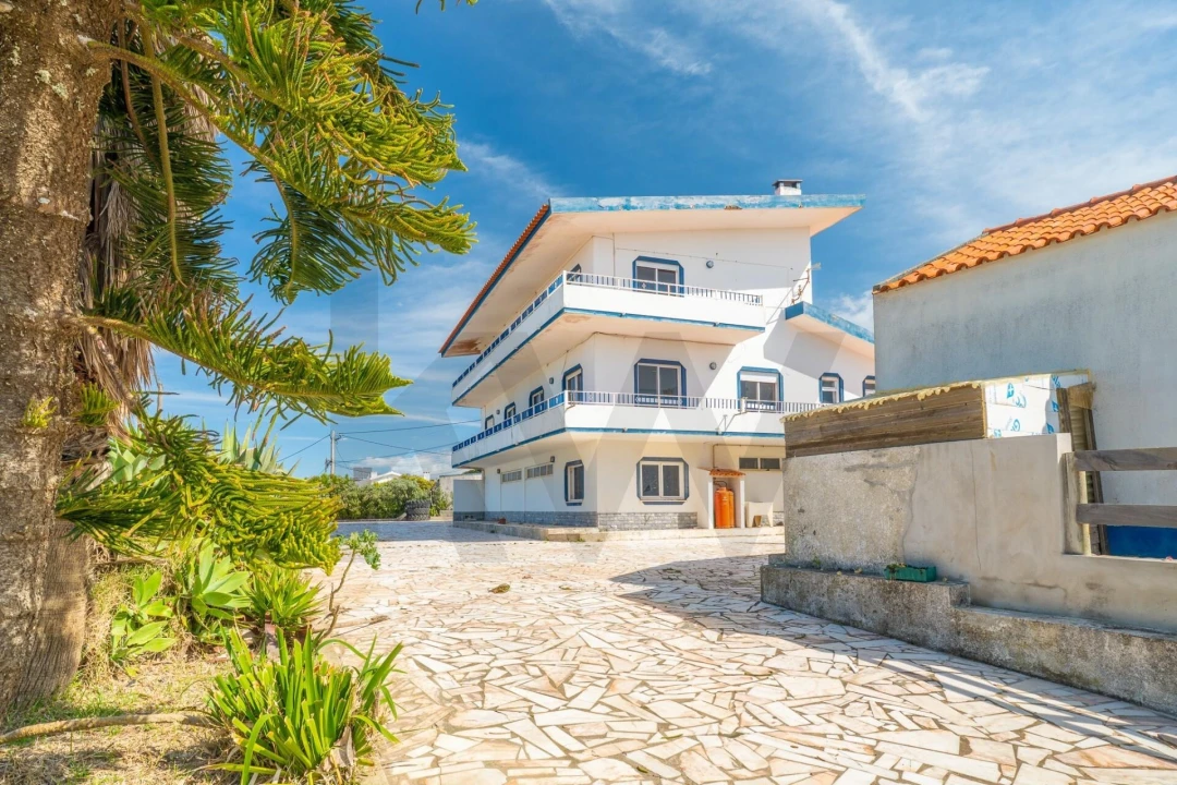 Moradia T6 para Venda em Santo Isidoro Foto 8