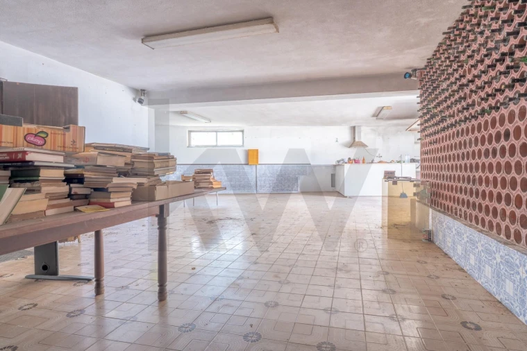 Moradia T6 para Venda em Santo Isidoro Foto 33