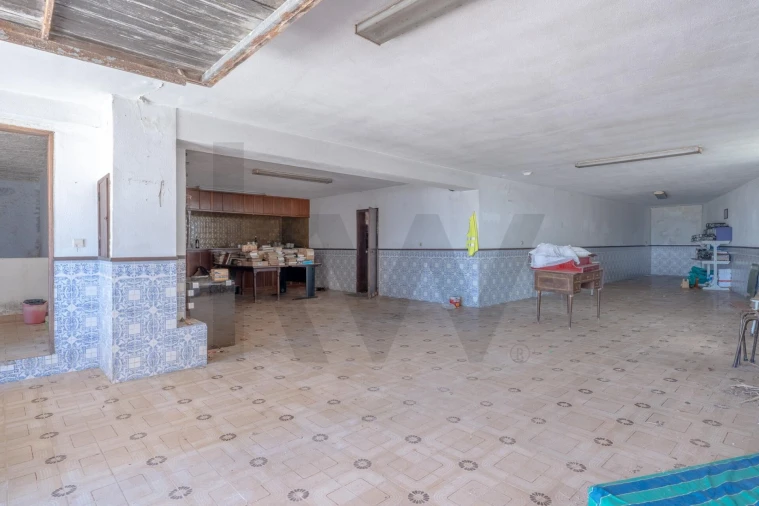 Moradia T6 para Venda em Santo Isidoro Foto 37