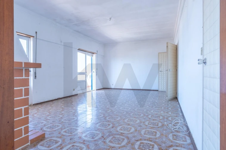 Moradia T6 para Venda em Santo Isidoro Foto 22