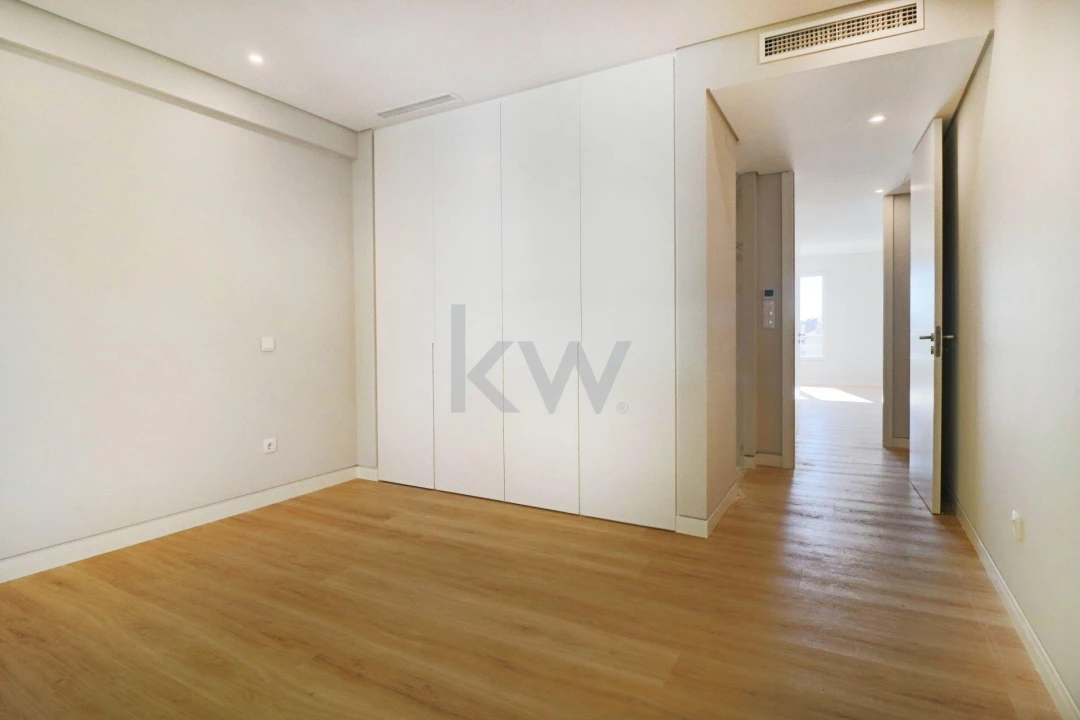 Apartamento T3 para Venda em Carcavelos e Parede Foto 56