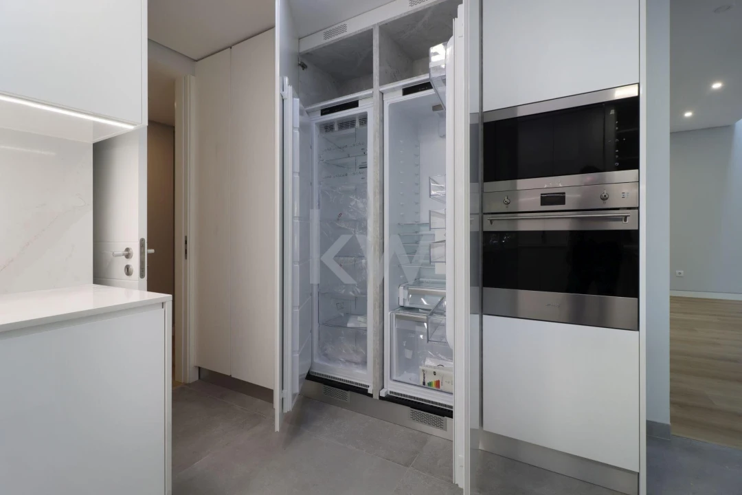 Apartamento T3 para Venda em Carcavelos e Parede Foto 19