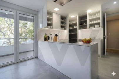 Apartamento T3 para Venda em Carcavelos e Parede