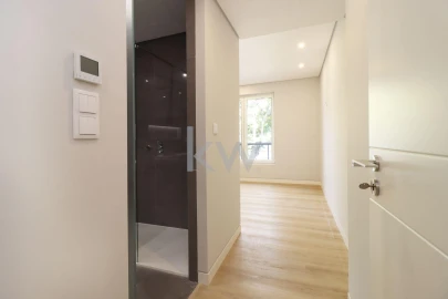 Apartamento T3 para Venda em Carcavelos e Parede