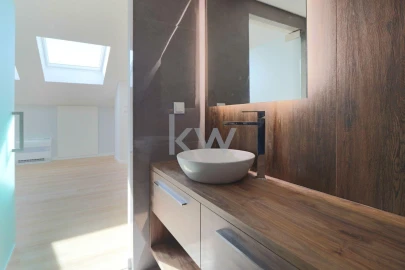 Apartamento T3 para Venda em Carcavelos e Parede