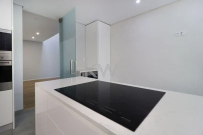 Apartamento T3 para Venda em Carcavelos e Parede