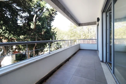 Apartamento T3 para Venda em Carcavelos e Parede