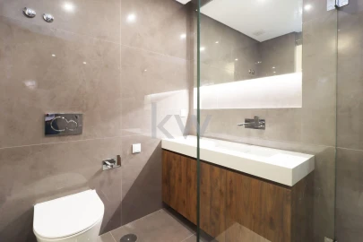 Apartamento T3 para Venda em Carcavelos e Parede