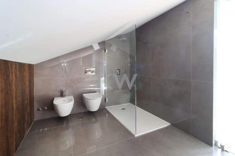 Apartamento T3 para Venda em Carcavelos e Parede Foto 46