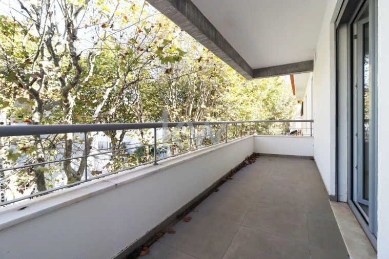 Apartamento T3 para Venda em Carcavelos e Parede Foto 26