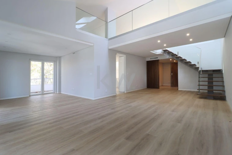 Apartamento T3 para Venda em Carcavelos e Parede Foto 10