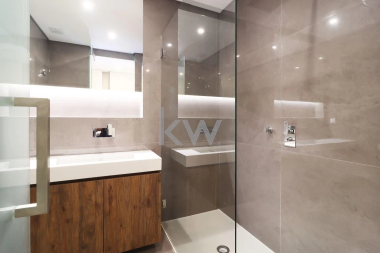 Apartamento T3 para Venda em Carcavelos e Parede Foto 32