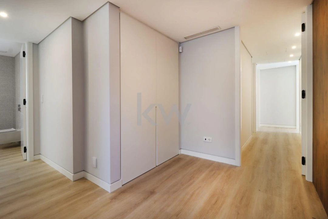 Apartamento T3 para Venda em Carcavelos e Parede Foto 30