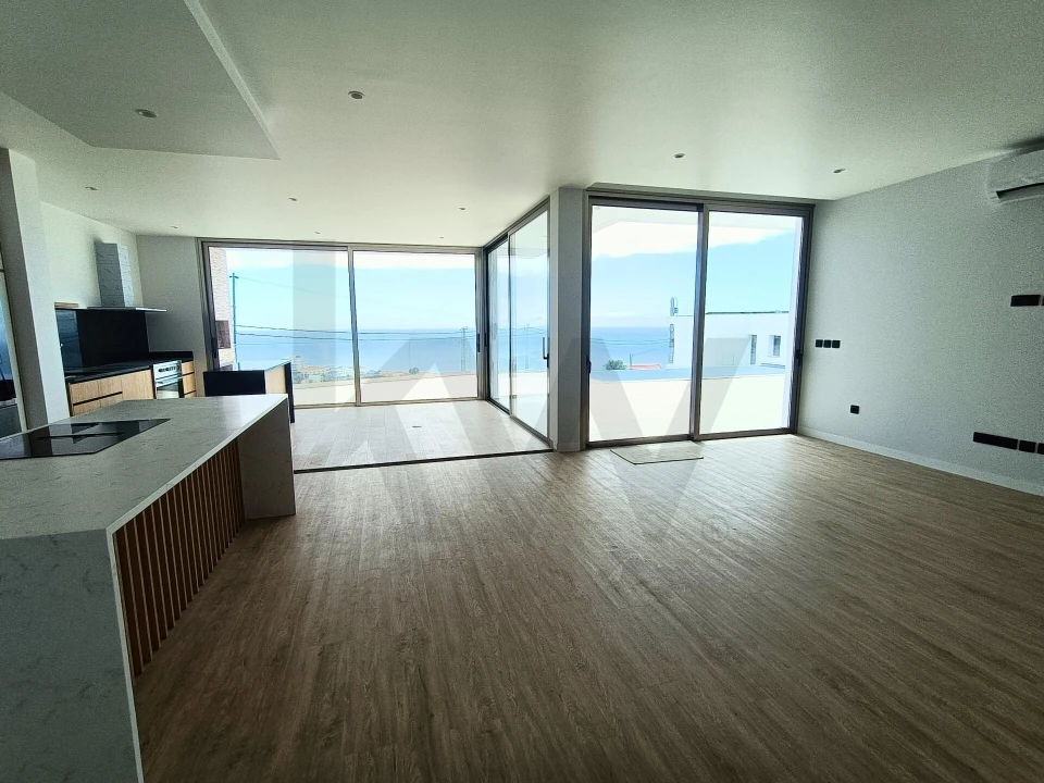 Moradia T3 para Venda em Estreito da Calheta Foto 15